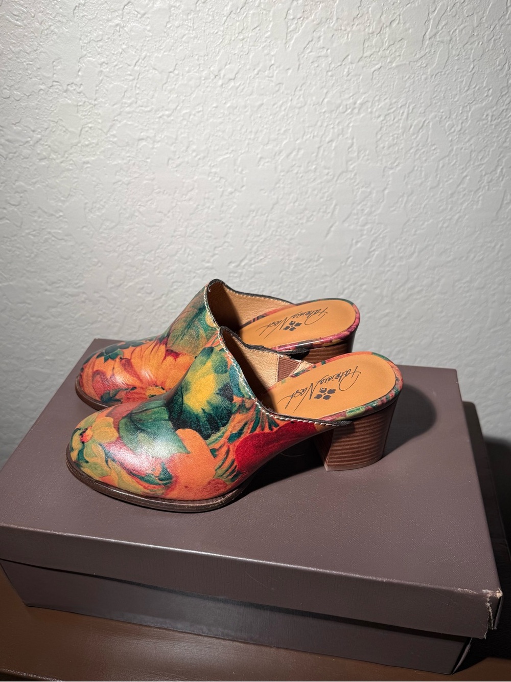 Patricia Nash Nicia Multicolor Floral Leather Block Heel Mules Clogs Size 5.5